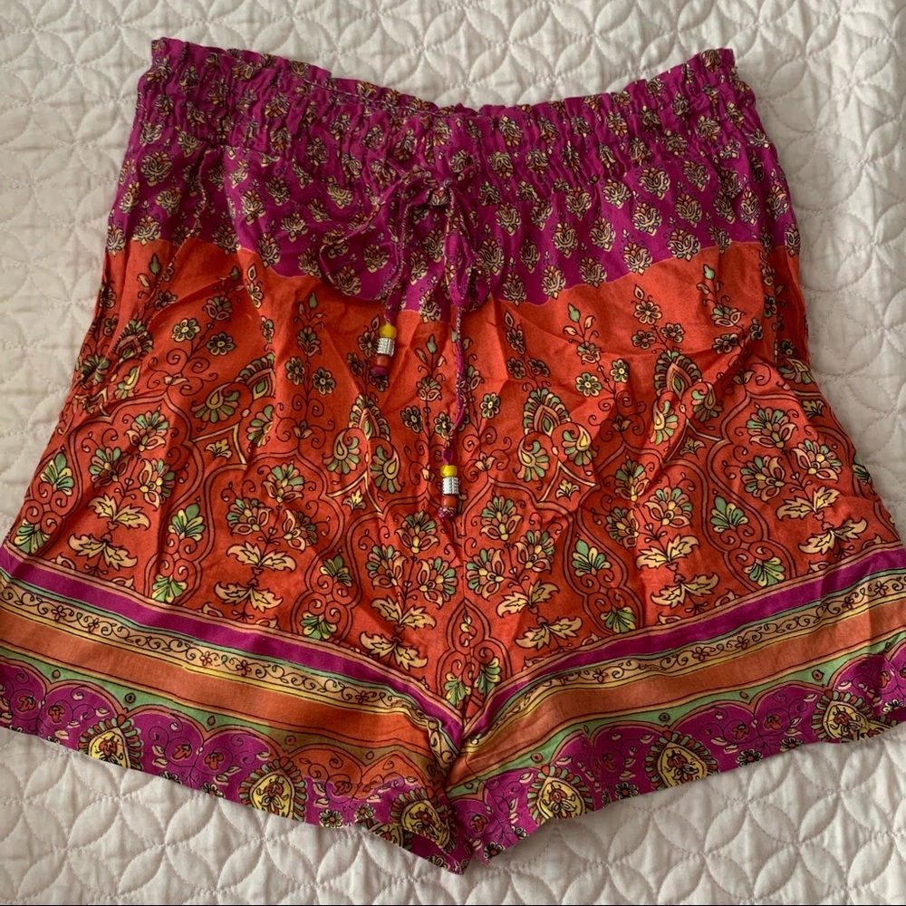 Angie high waisted shorts